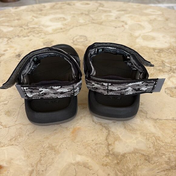 Teva Hurricane XLT2 Women’s Sandals - As New - Picture 7 of 11